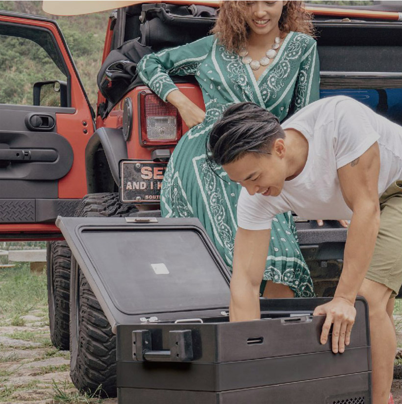 Off-road refrigerator
